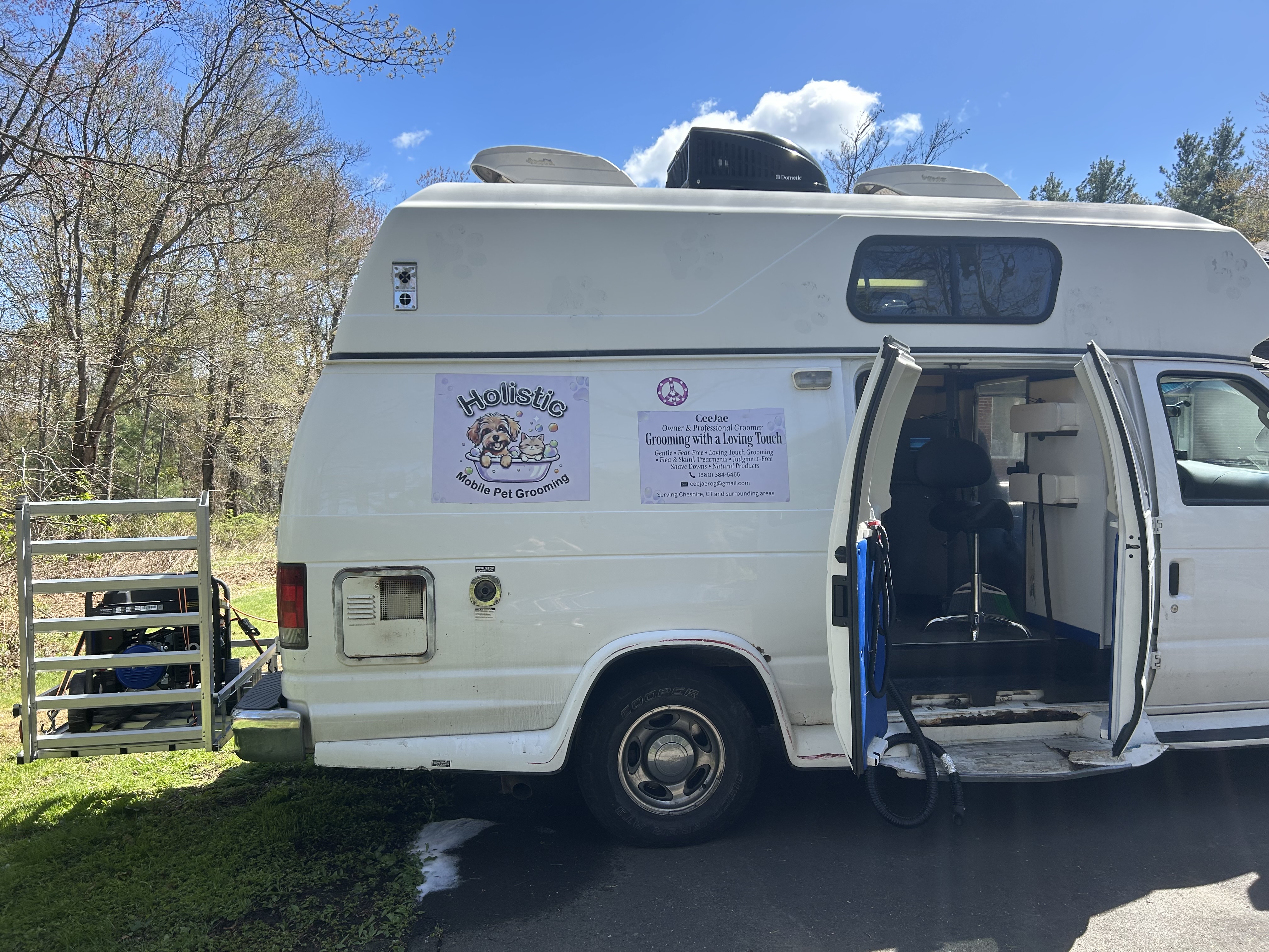Cara's Holistic Mobile Pet Grooming van